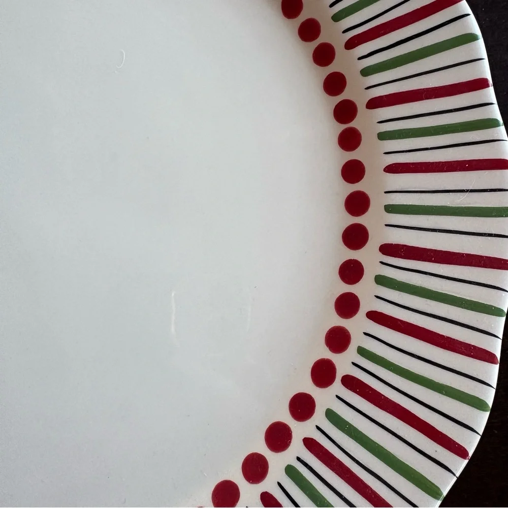 M.BAGWELL Rare Discontinued Simply Christmas Dinner Plate 7737368 Caffco Stripes
